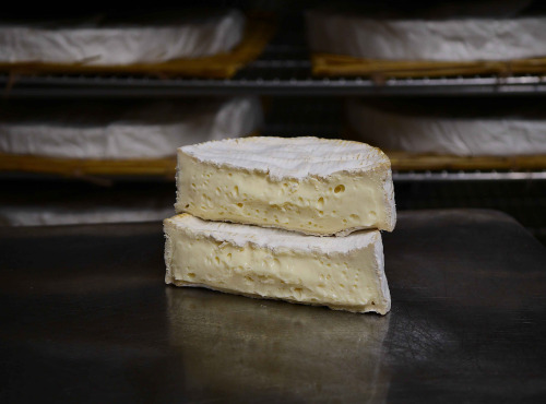 Alléosse Maitre Artisan Affineur Fromager - Coulommiers au lait cru (1/2)