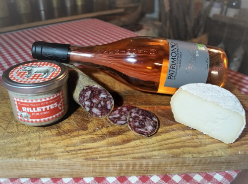 Charcuterie Mannei - Apéro au Porc Noir Corse, Patrimonio Rosé et Fromage de Brebis au lait cru -Sans Nitrite-