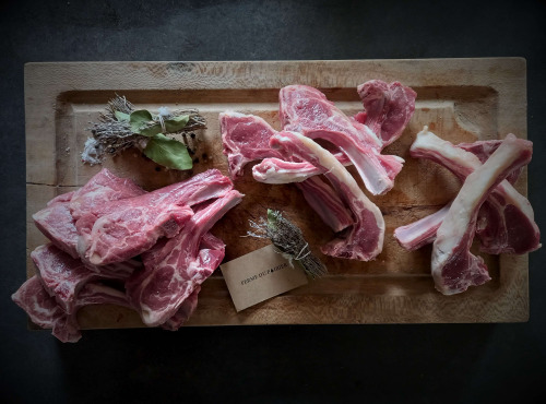 La Ferme du Poirier - Les côtelettes d'Agneau de Sologne - 6 côtes