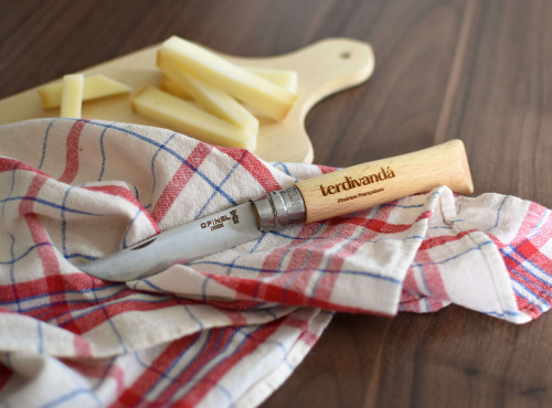 Maison l'Epine - Couteau Opinel n°8 gravé