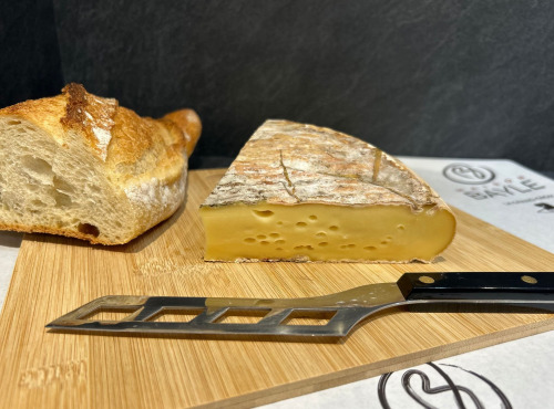 Maison BAYLE - Champions du Monde de boucherie 2016 - Saint-Nectaire - Grand Classique - 250g