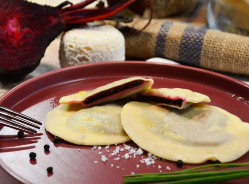 Maison Dejorges - Ravioli betterave chèvre et ciboulette - 1/2 pers