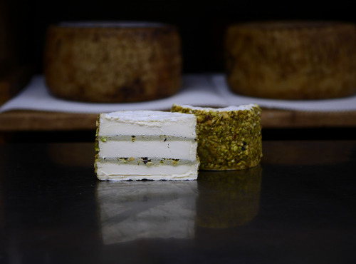 Alléosse Maitre Artisan Affineur Fromager - Bristache fabrication Artisanale