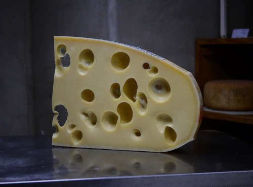 Alléosse Maitre Artisan Affineur Fromager - Emmental de Savoie IGP au lait cru 500g