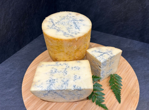 Maison BAYLE - Champions du Monde de boucherie 2016 - Fourme de Montbrison - 250g