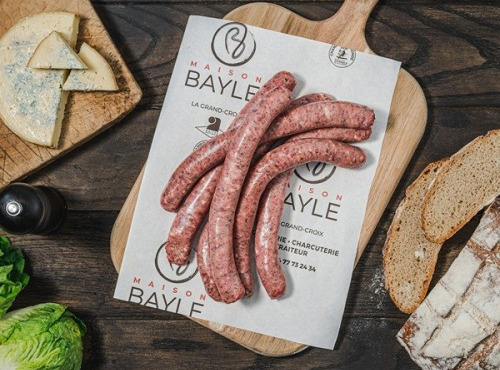 Maison BAYLE - Champions du Monde de boucherie 2016 - 6 Saucisses saveur fourme d'Ambert barbecue