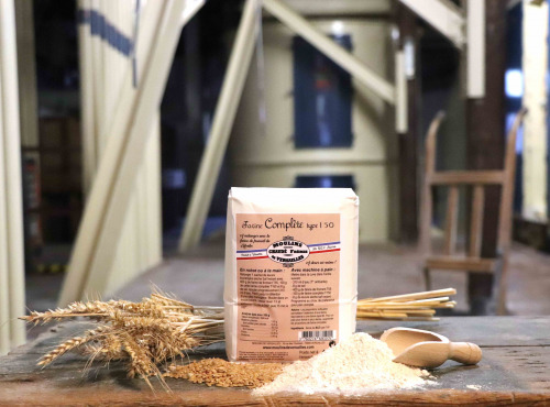 Moulins de Versailles - Farine De Blé Complète Intégrale T150 - 1kg