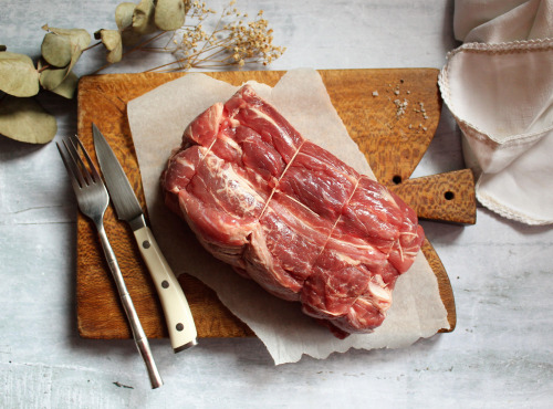 La Ferme du Vayssaïre - Plat de Côte Aubrac avec l'os