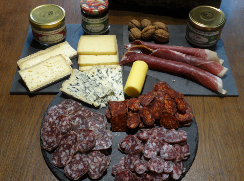 La Ferme du Pouzet - Panier apéro : charcuterie et fromage bio - 6 personnes