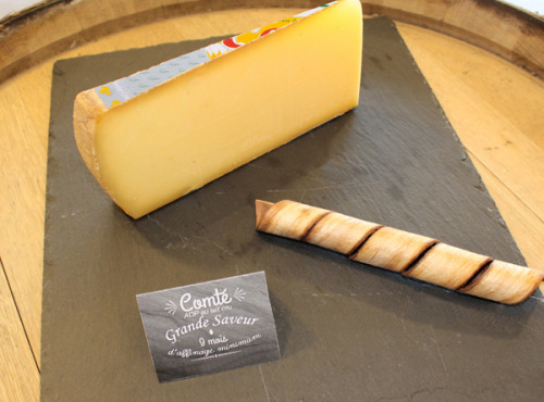 Constant Fromages & Sélections - Comté Aop Badoz Grande Saveur 9 Mois, Part De 500g Environ