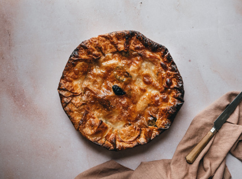 Les Délices d'Aliénor - [Surgelé] Tourtière Landaise aux pommes et aux pruneaux cuite - 8 parts