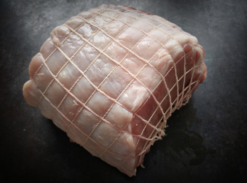 Elevage de Cochons en Forêt et Produits du Terroir Jurassien - Rôti de porc dans le filet - 100% Duroc
