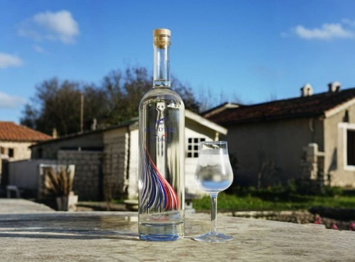 Mte Spiritueux - Rives d'Éole Vodka, distillée à partir de blé français, élégante et pure