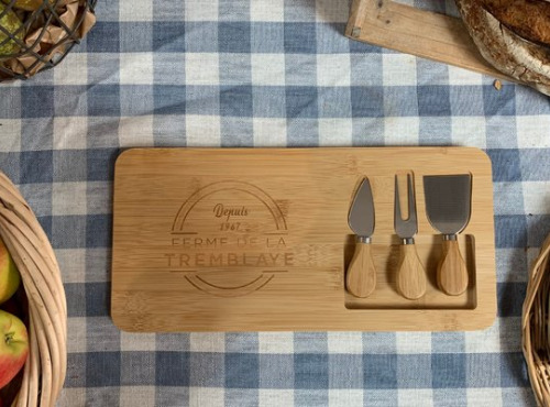 Ferme de La Tremblaye - Planche fromage et couteaux