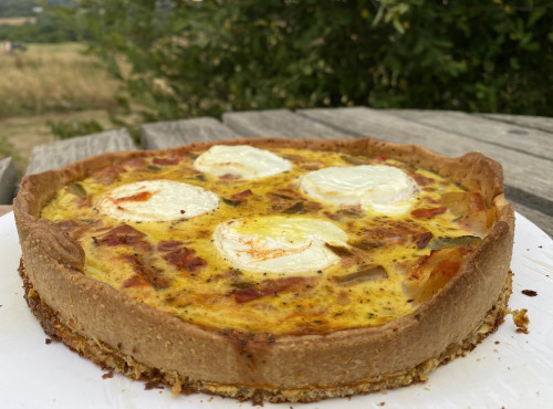 Ferme Sinsac - Tarte aux courgettes, tomates et chèvre pour 4 personnes