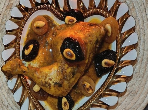 Le Paradis d'Escargot - Tajine poulet au pruneaux amande abricot