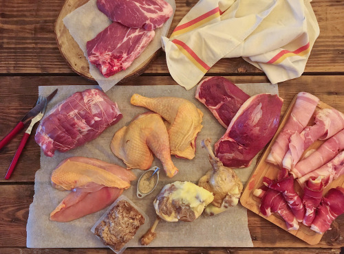 Ferme de Pleinefage - Colis Assortiment de Viande et Charcuterie Fermières - poulet, porc, canard