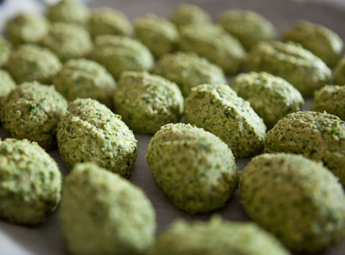 Graines Précieuses - Falafels Aux Fèves Séchées, Pois Chiches, Petits Pois De Provence Et À La Menthe Fraîche De Nice