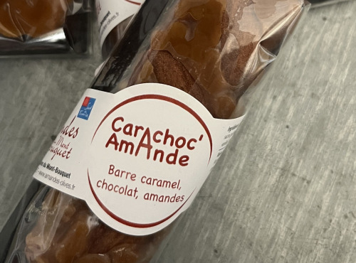 Les amandes et olives du Mont Bouquet - Carachoc amandes 40g - barre caramel tendre, chocolat noir et amandes