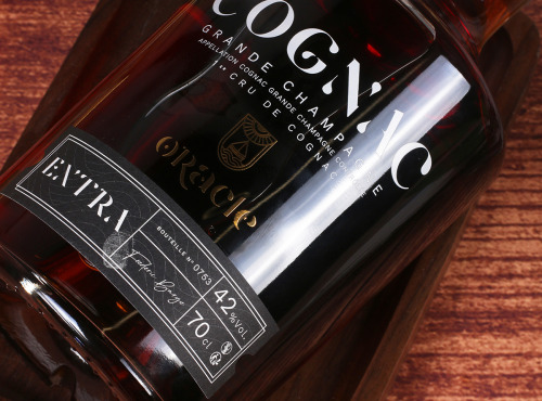 Cham B - ORACLE EXTRA Cognac, vieilli plusieurs décennies, Grande Champagne 1er Cru