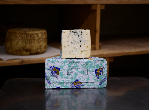 Alléosse Maitre Artisan Affineur Fromager - Bleu des Causses fermier au lait cru AOP