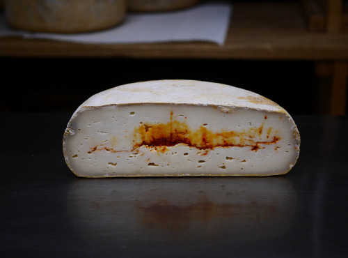 Alléosse Maitre Artisan Affineur Fromager - Tomme Espelette fermière au lait cru 250g