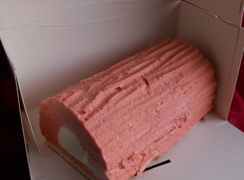 L'Auvergnat - Buche glacée Figue/  Fleurs de lait 5/6 parts