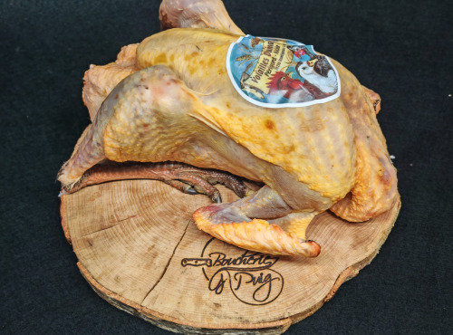 Boucherie Puig - Pintade fermière élevage 100 jours 1,8kg