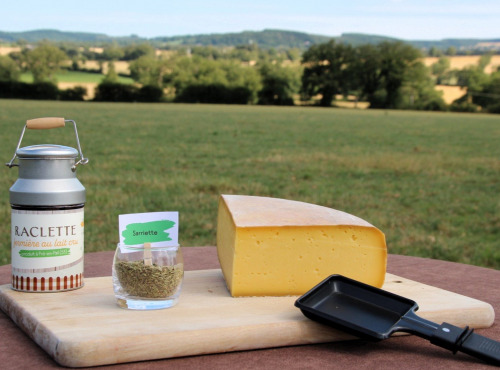 Ferme des Petits Monts - Raclette fermière SARRIETTE BIO au lait cru - Quart Meule 1,5 kg