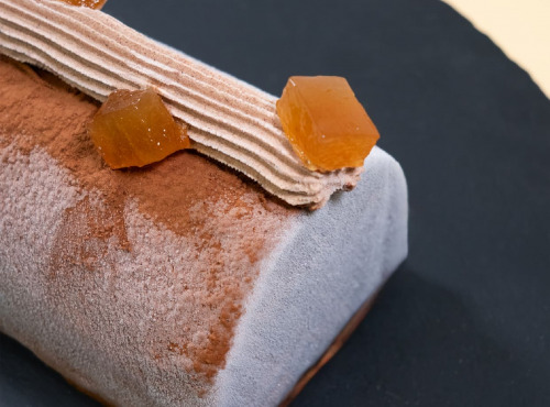 Les Garçons Glaciers - Bûche La Délicate (Poire, Chocolat, Strezel)