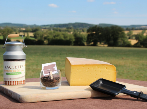 Ferme des Petits Monts - Raclette fermière POIVRE BIO au lait cru - Part de 0,5 kg