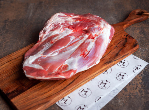 Maison Lascours - Épaule Avec Os D'agneau - 1300gr