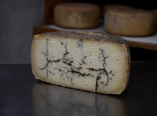 Alléosse Maitre Artisan Affineur Fromager - Moliterno Al Tartufo affiné 500g