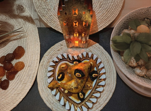 Le Paradis d'Escargot - Tajine poulet au pruneaux amande abricot