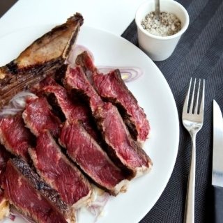 Domaine des Alliers -  Bœuf d'exception - Colis PUR GRILL avec côte de boeuf, bœuf AOC Maine-Anjou, BIO – 8 kg  [SURGELÉ]