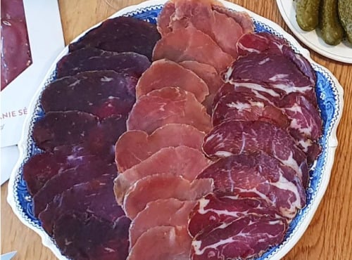 Maison Magrada - SPÉCIAL RACLETTE et PLATEAU de CHARCUTERIE