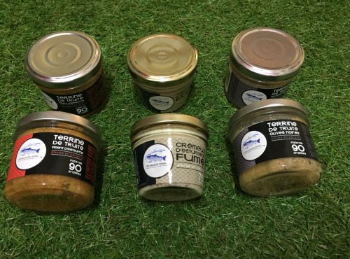 Pisciculture des eaux de l'Inval - 3 Terrines 90 Gr (piment D'espelette, Cremeux Esturgeon, Olive Noire)