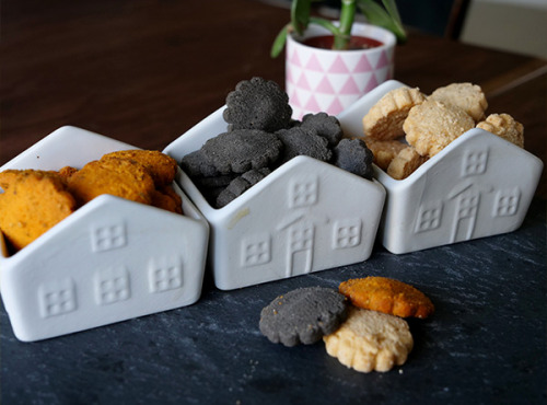 Biscuiterie des Vénètes - Biscuits Salés au concentré de tomate, sésame et thym