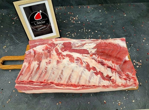 L'Atelier des Gourmets - Boucherie Charcuterie en Provence - [Précommande] 1/2 Poitrine de porc du Mont Ventoux  (semi parée) - 2,5kg