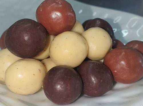 La confiserie d’antan 100% bio - Noisettes enrobées de chocolats assortiments - vrac 500 gr