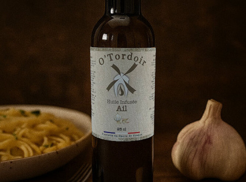Huilerie d'Artois - Huile aromatisée à l'ail (tordoir Ail)