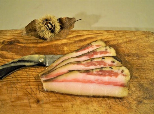 Charcuterie Mannei - Vuletta Fermière (Guanciale) de Porc Noir Nustrale -Sans Nitrite - En Tranches