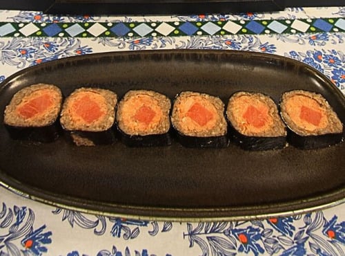 Bassilour Gourmet - Sushis à la truite fumée riz à l'ail noir x6