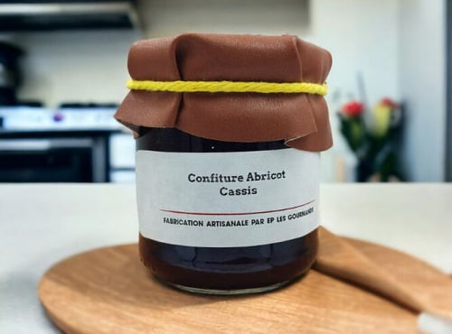 La table noire Eperluette - Confiture Abricot Cassis 225g