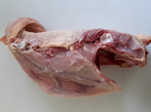 Des Poules et des Vignes à Bourgueil - Carcasse De Poules Canard Pintades Lapin