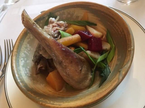 Des Poules et des Vignes à Bourgueil - 2 Cuisses De Volailles Aux Légumes