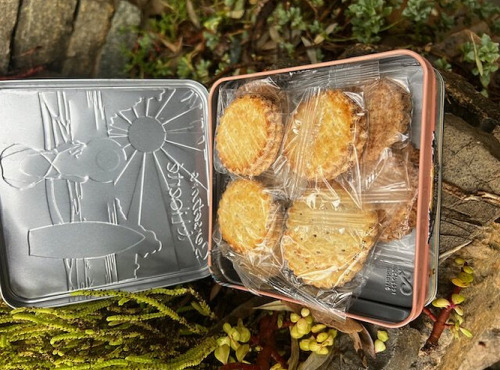 L'OLIVERAIE DU COUDON - GALETTES PUR BEURRE À LA FLEUR DE SEL /BOITE SURFEUSE 130GR