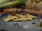 Maison Dejorges - Ravioli fondue de poireaux et porc caramélisé au miel - 1/2 pers