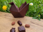 Basile et Téa - Poule en chocolat Noir 66% de Pâques Garnie130g